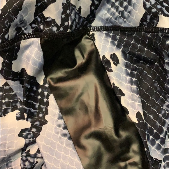 Snake print leggings - Picture 4 of 4